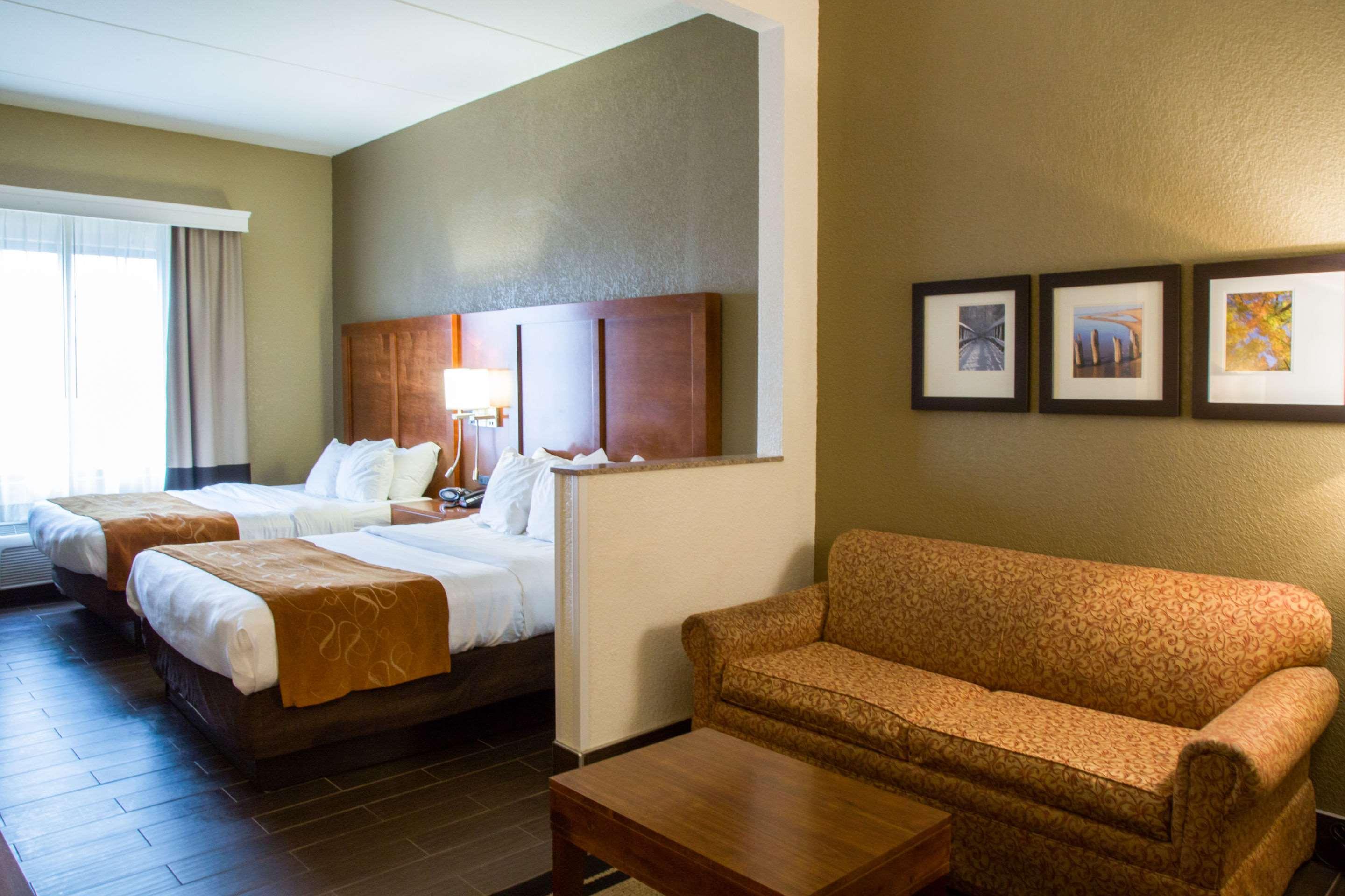 Comfort Suites Grand Rapids South Kentwood Exterior photo