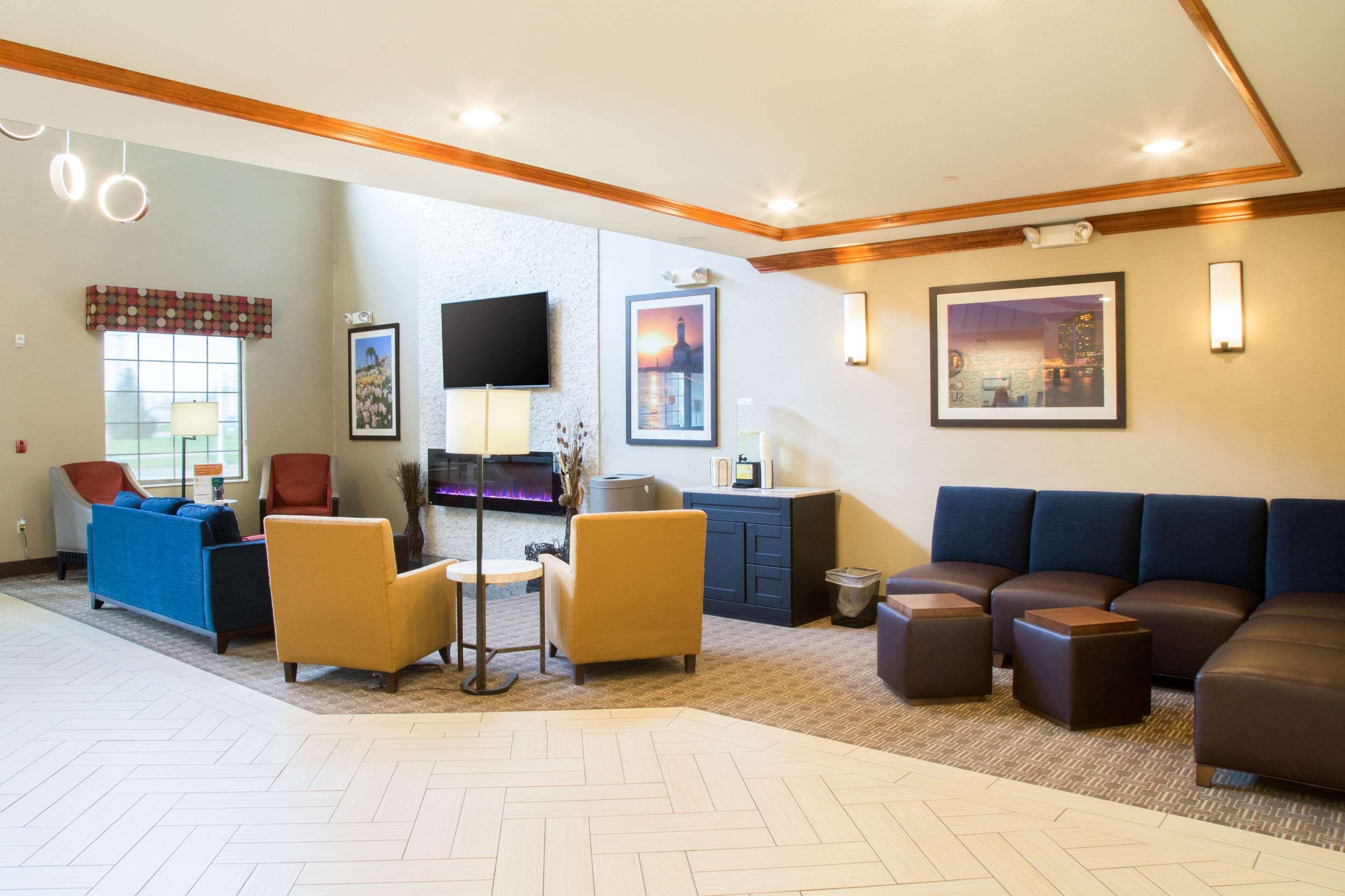 Comfort Suites Grand Rapids South Kentwood Exterior photo