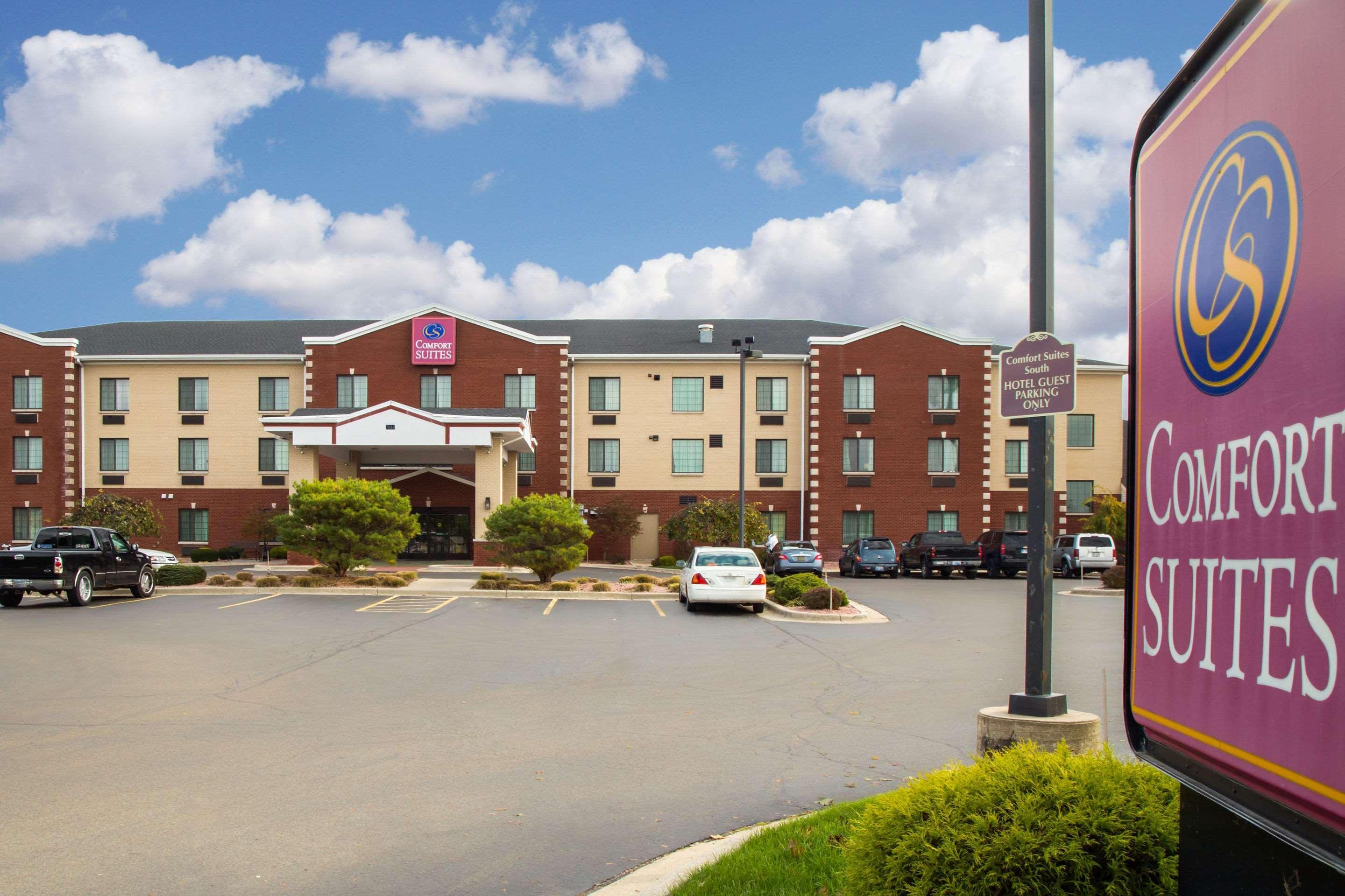 Comfort Suites Grand Rapids South Kentwood Exterior photo